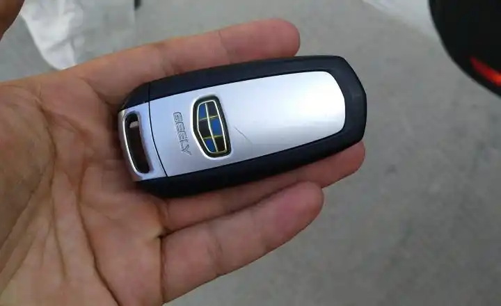 吉利汽车-博越 2016款 2.0l 手动智联型