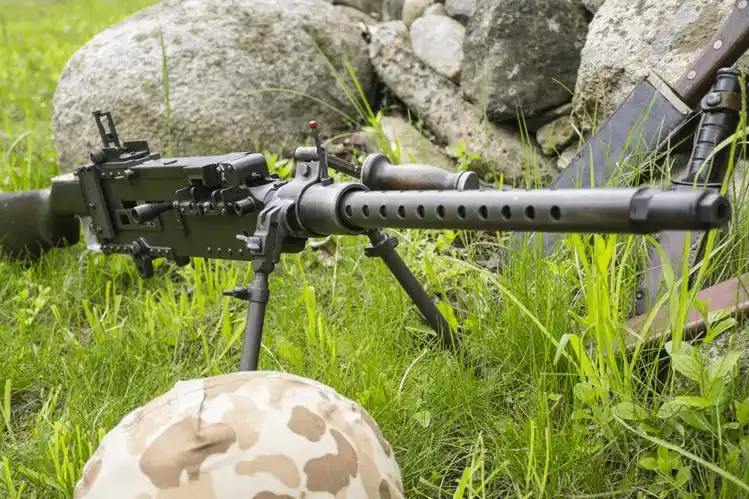 毒刺轻机枪:二战时期射速比肩mg42的机枪,四等人捡来的宝贝_马润_通用