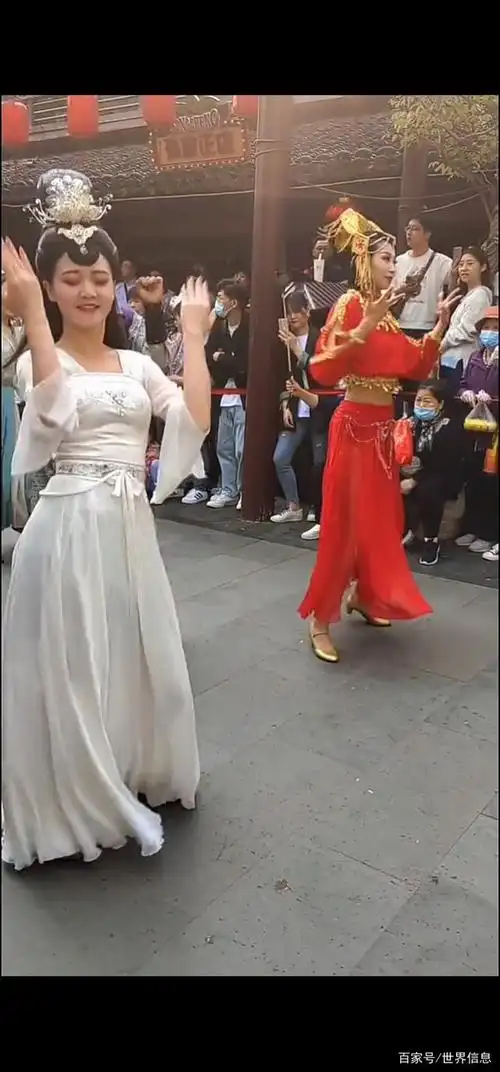 杭州宋城小白成了最亮之星!