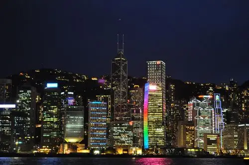 维多利亚港的夜景
