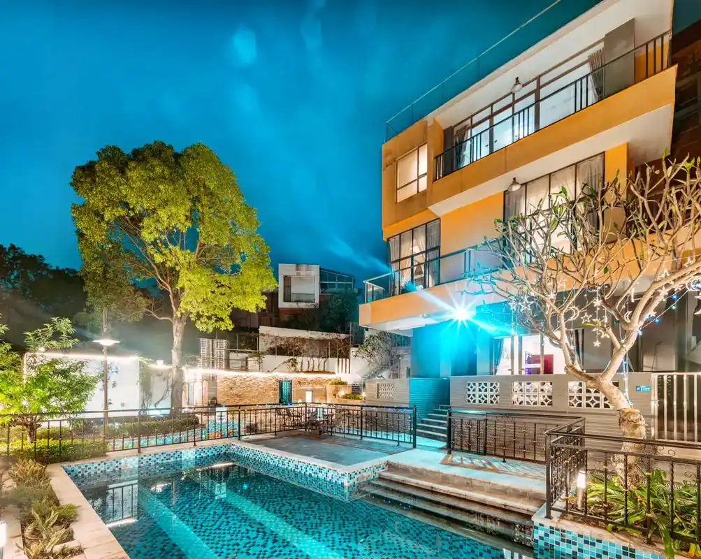 网红湖景7房全套间.湖景7房12床别墅92超大花园94泳池17 - 抖音