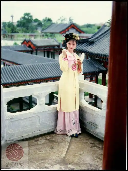 87版《红楼梦》电视剧薛宝钗精彩剧照赏析