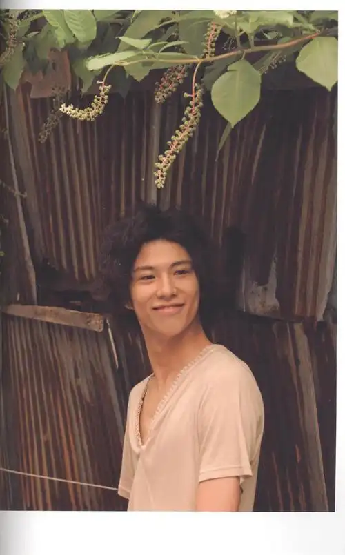 p>贺来贤人 i>(かく けんと,kaku kento) /i> ,1989年7月3日出生于