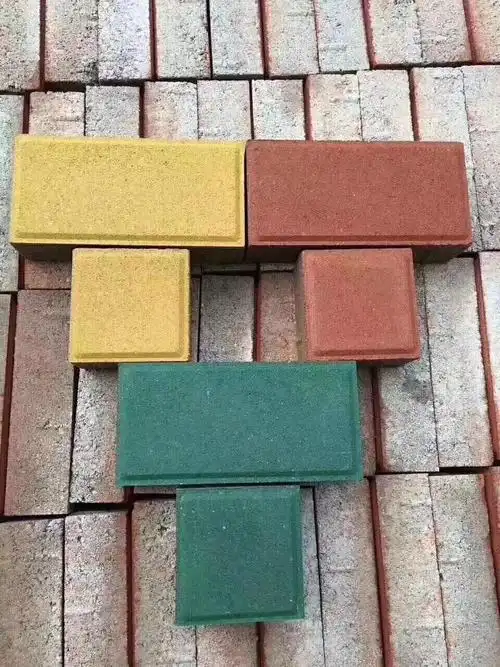 天然砂,海涂泥等(以上原料的一种或数种)作为主要原料,用水泥做凝固剂