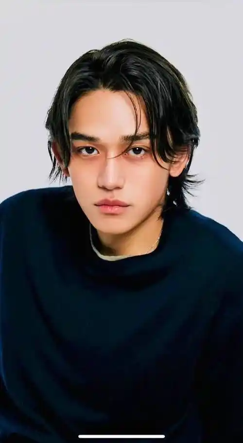 黄旭熙将在4月solo出道中粉选择力挺都想成为此前的受害者