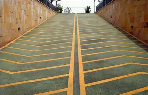 环氧防震动防滑地坪_无震动止滑坡道_苏州康仕达地坪工程有限公司