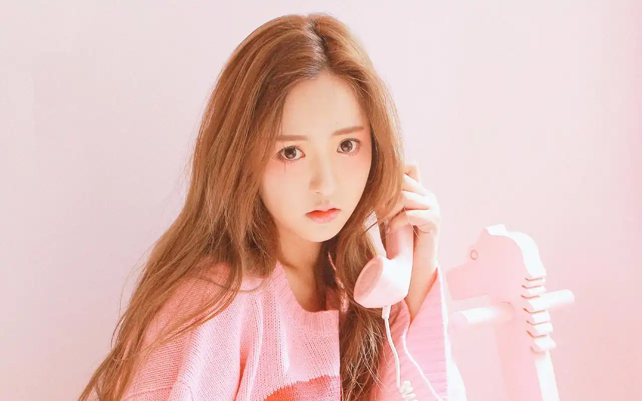 粉嫩少女私房性感可爱写真图片桌面壁纸