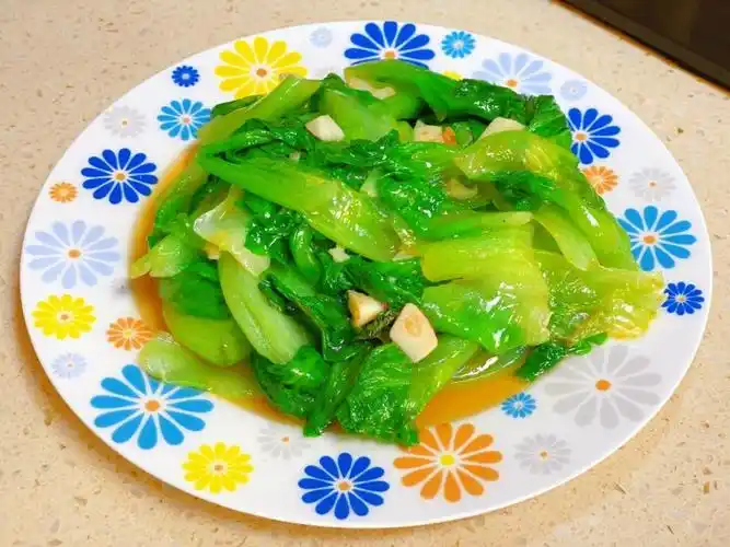 第3步(素炒生菜(快手,简单家常菜)的做法)