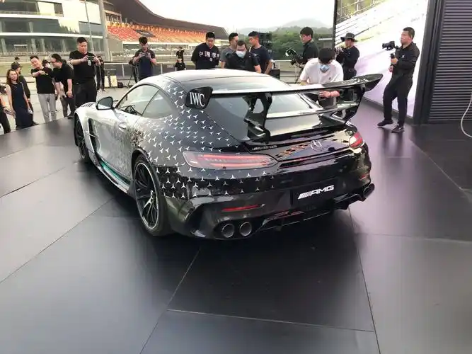 售价1468836888万元奔驰amggtblackseriesamggt暗夜特别版上市