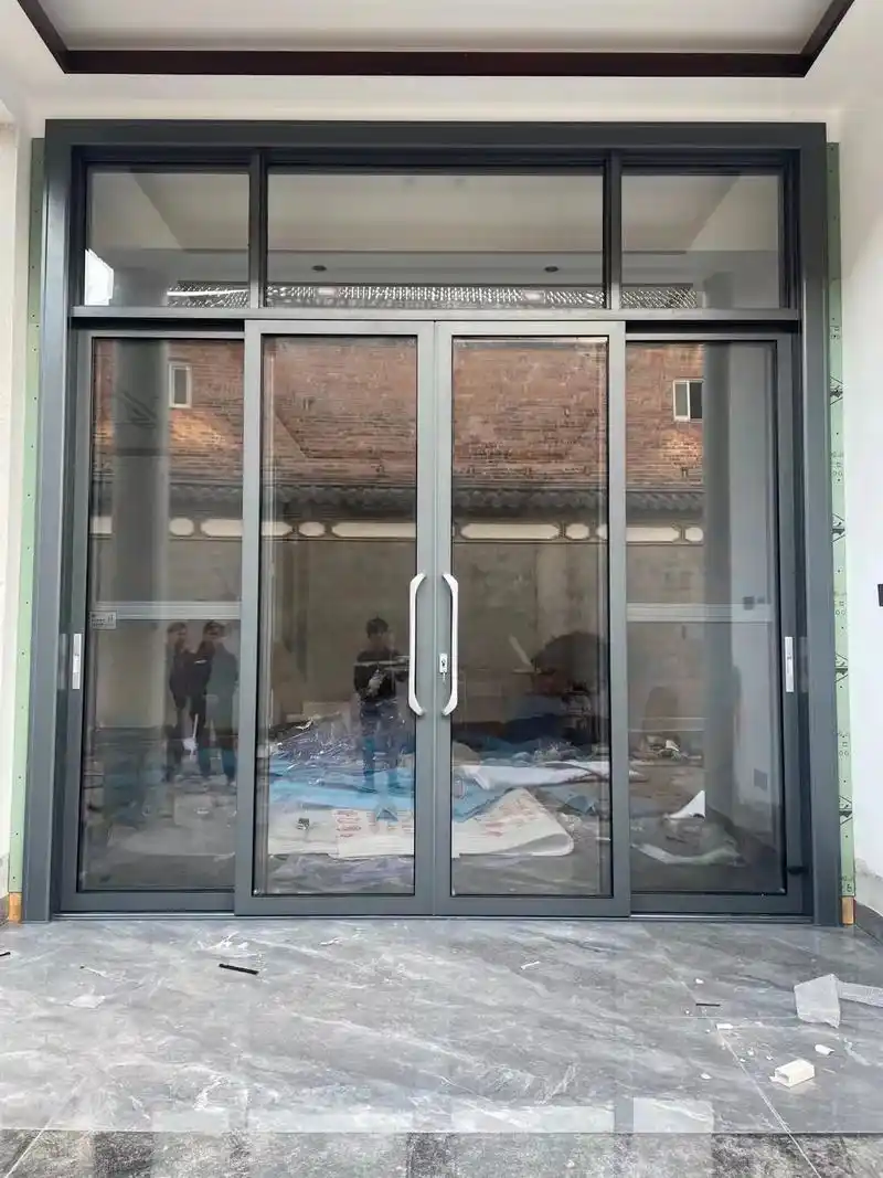超白玻双层钢化重型推拉门,铝合金玻璃房—-实物效果图