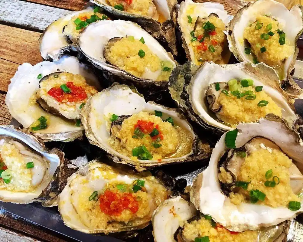 来湛江必不可少的美食,生蚝!