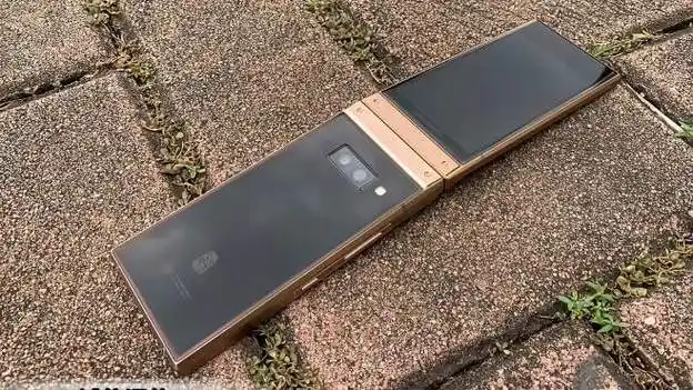 三星w2019新款翻盖手机多少钱