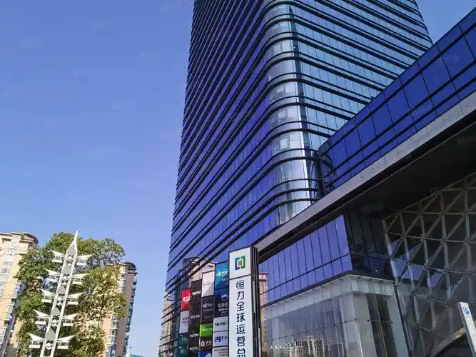 【17图】实拍恒力集团楼上苏州中心340平精装修可配家具拎包办公随时