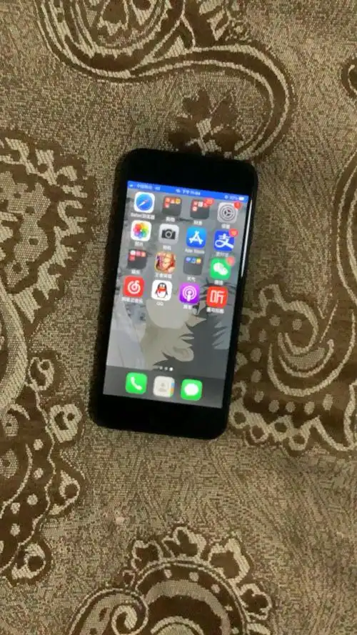 iphone se (第二代) 64gb 黑色 苹果se 移动联通电信4g手机 iphonese