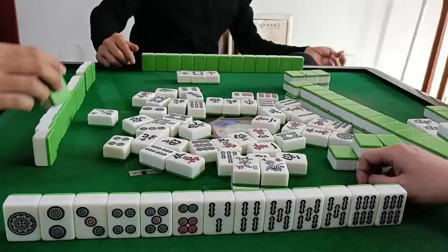 上海敲麻:打麻将都喜欢杠开 我也不例外_哔哩哔哩bilibili