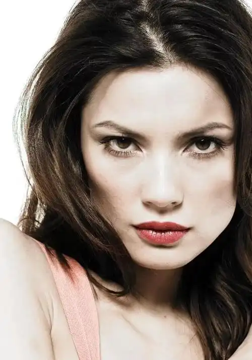 1974年01月19日出生地:          挪威,奥斯陆职业:          演员