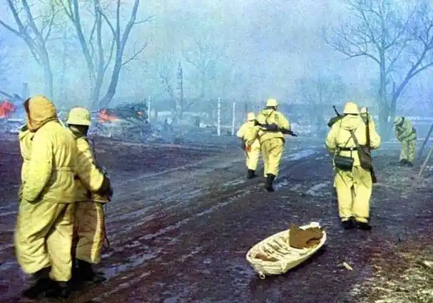 德国二战苏德战场彩照战斗异常残酷,每一张照片背后都是一段历史