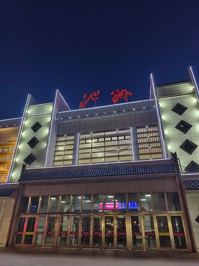 从合肥乘坐高铁池州,一个小时多一点时间,池州站安徽省环线高铁圈