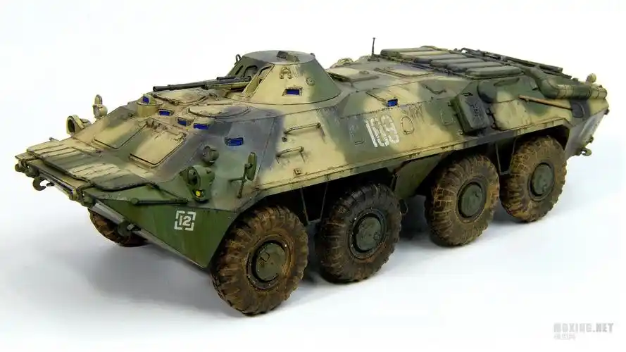 号手/trumpeter 1/35 btr-70装甲输送车