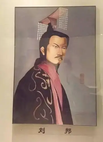 鸿门宴遗址内展出的项羽画像.