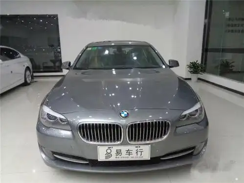 【西安】2011年1月 宝马 宝马5系 520li 2.5 典雅型 灰色 自动档