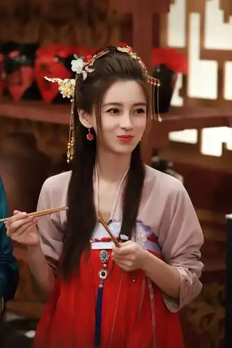 杨颖古装扮相太惊艳,颜值气质迷人,仿佛画中俏佳人太美了!