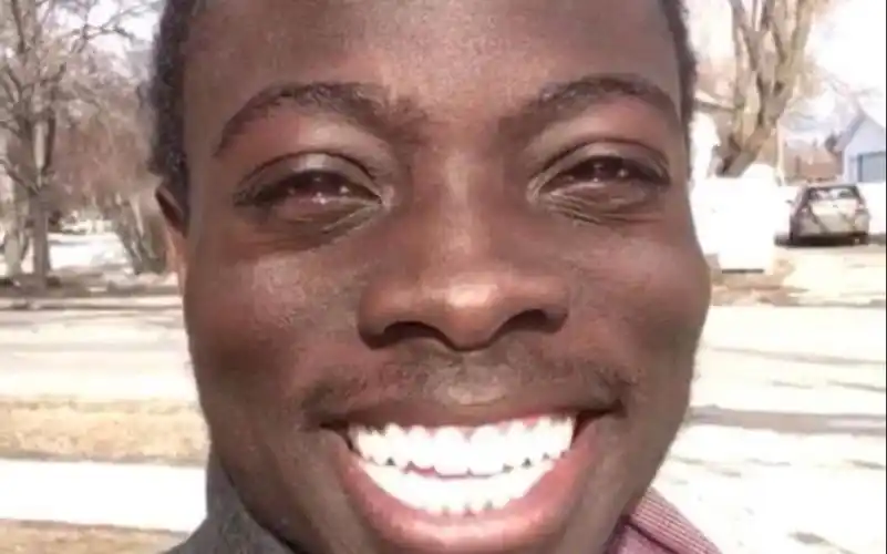 黑人沙雕壁纸看了就开心了