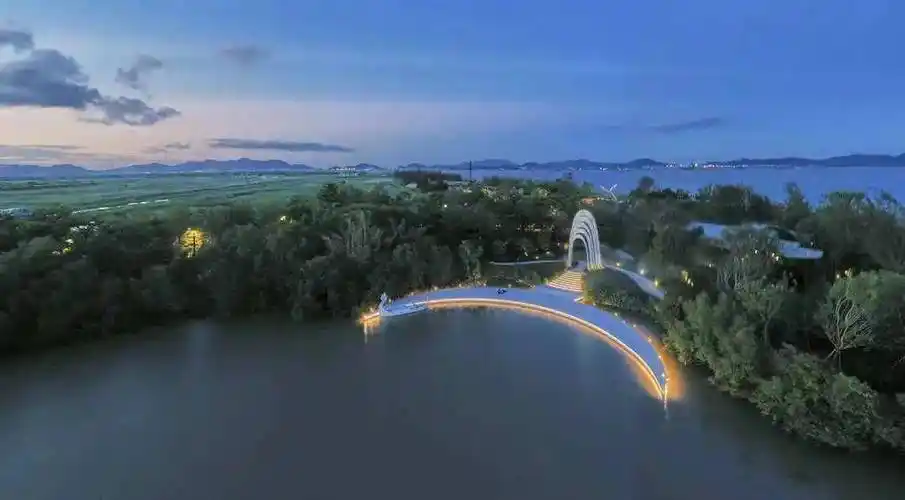 官方指定网站江门新会世茂碧海银湖别墅售楼处发布简介预约热线