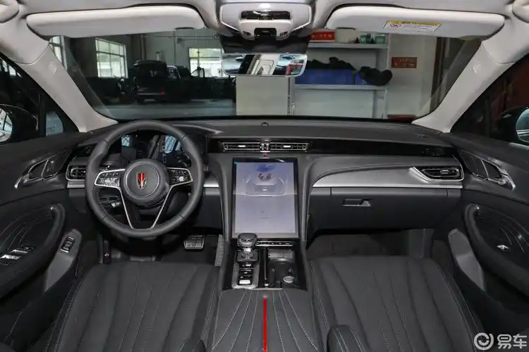 当前位置:>易车>红旗h5空调出风口摘要>摘要详情>内饰方面,新款红旗h5