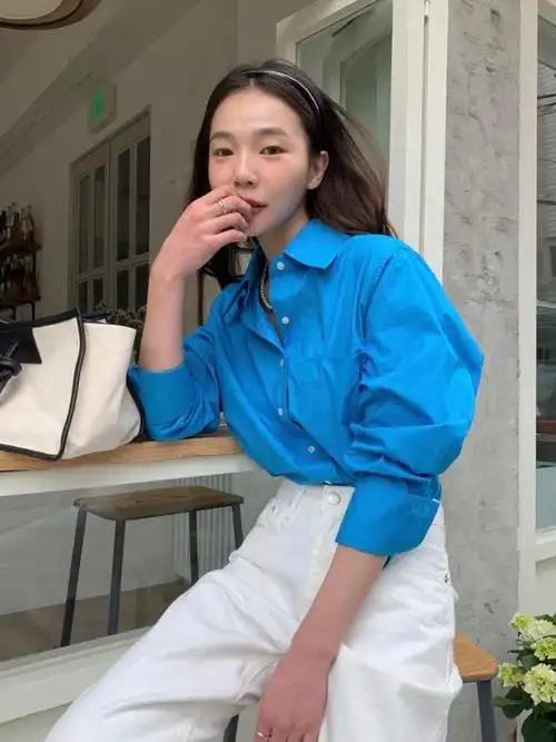 男士浅蓝色衬衫配什么裤子好看蓝色衬衫配什么裤子好看图片