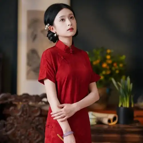 红色少女日常传统古法曳地开襟全开旗袍年轻旗袍