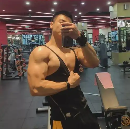 刷屏朋友圈的"男神女神体重表",为何激怒了整个健身圈?