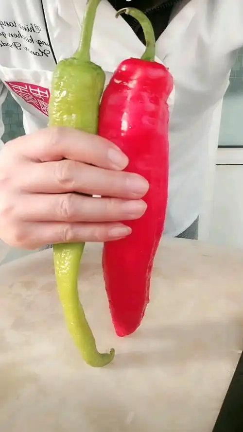 酒店里最实用的尖椒菱形的切法