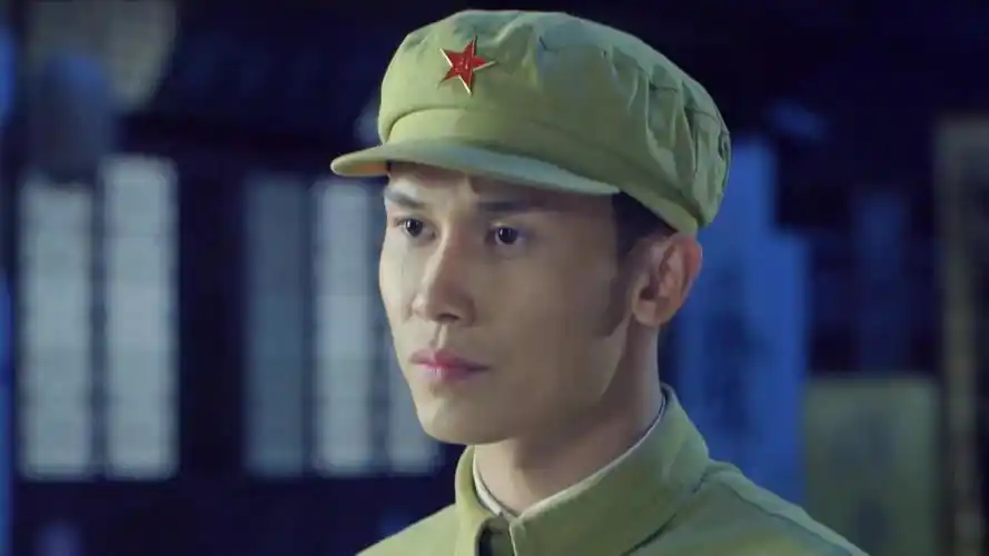 黑狐之风影:特务收到党国信号,王文渊带领部下,搜索整个街道