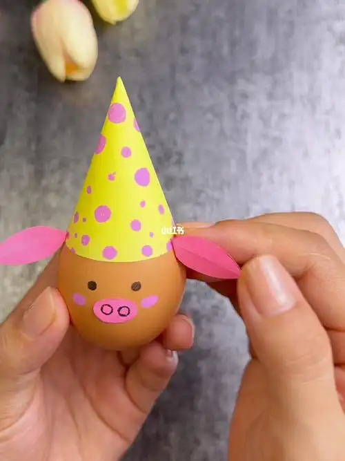 用鸡蛋壳给小朋友做个好玩的小动物不倒翁吧#亲子手工  #自制玩具