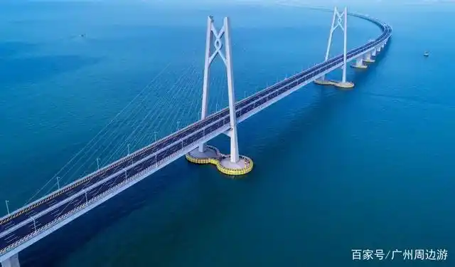 珠海最高度假酒店,41-72层,可以远眺港珠澳大桥,俯瞰澳门全景