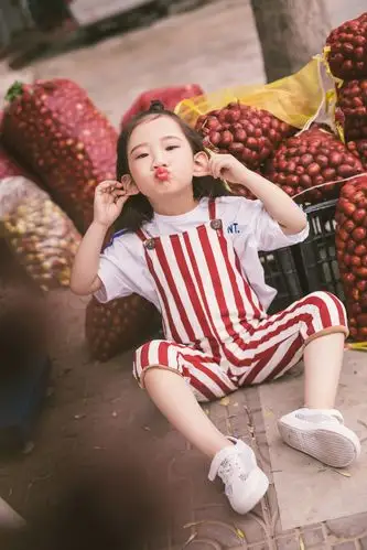 水果女孩 儿童摄影