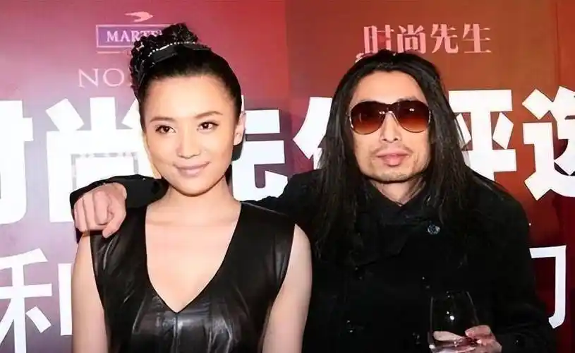 如今42岁依旧单身_性格_演技_张黎