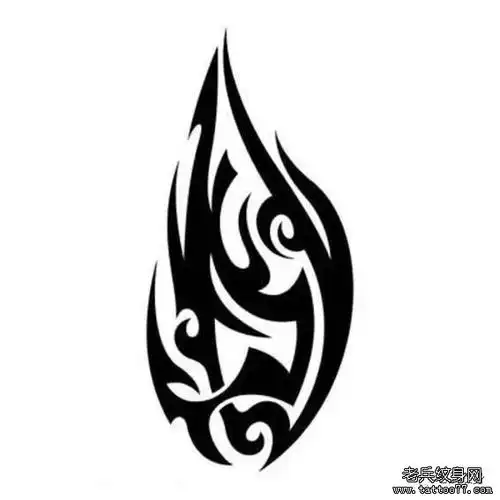 男人大臂一款霸气时尚的图腾纹身图案