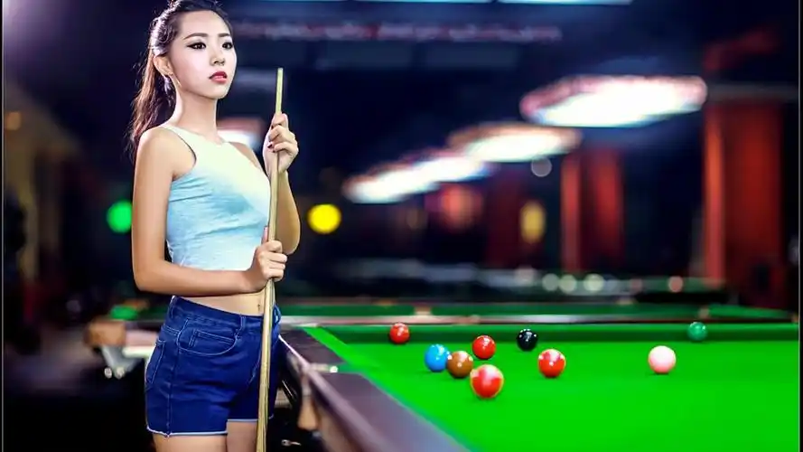 性感火辣桌球美女壁纸