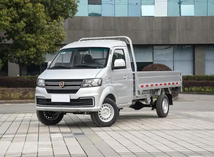 金杯金卡s6/s2正式上市 售4.29万元起 - 汽车纵横网