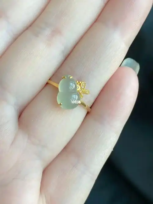 18k镶葫芦戒指 明码标价7515