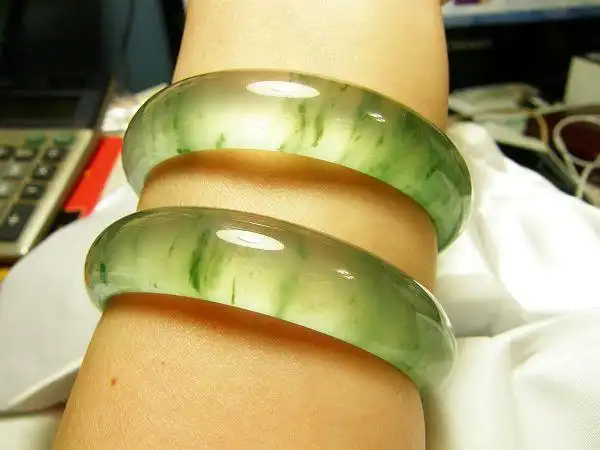 翡翠金丝种浅析