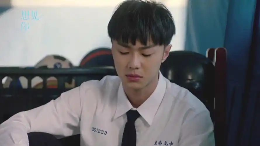 柯佳嬿是不是有阿美人的基因,完全看不出来85年的,演高中生毫无违和感