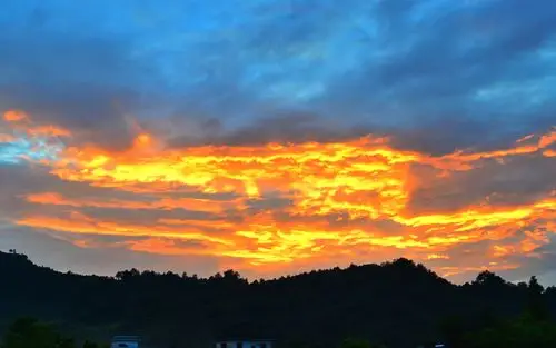 火烧云图片高清电脑桌面壁纸