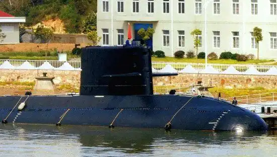 【引用】长城200号潜艇近年多次水下发射新型导弹[图]