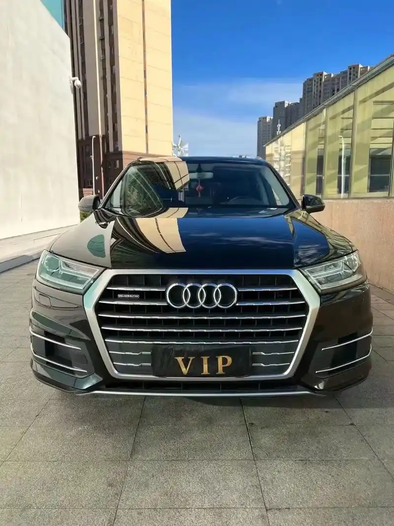 准17年新款奥迪q7.【结清车】售价:238000准17年新 - 抖音