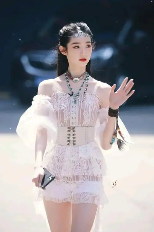 精美图集张艺凡清新灵动甜美迷人