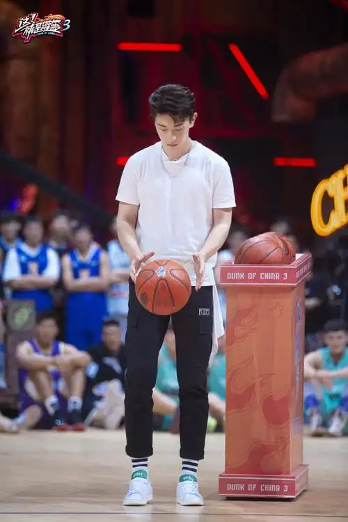 邓伦新闻201017邓伦这就是灌篮剧照公开热血篮球少年今日即将上线