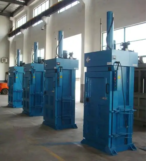 供应新型稻草稻壳立式液压打包机